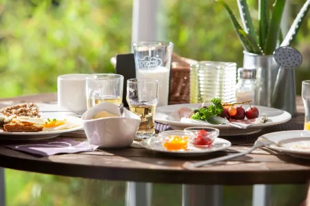 Weinhotel Restaurant Klostermühle Отели в г. Зерриг