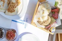 Eleven Boutique Suites - Desayuno
