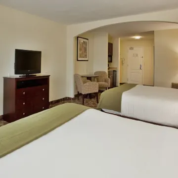 Holiday Inn Express & Suites KANSAS CITY SPORT COMPLEX AREA by IHG Hotels near GEHA Field at Arrowhead Stadium