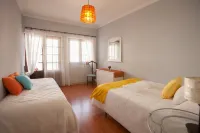 Ericeira Chill Hill Hostel & Private Rooms - Peach Garden Hotels in Ericeira