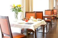 Hotel 2C - Breakfast