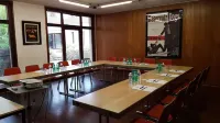 Enzo Hotels Metz Amneville by Kyriad Direct Hotel a Briey