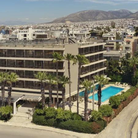 Golden Sun Hotel