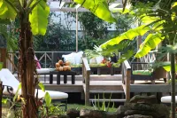 The Sugar Apple Lodging Отели в г. 