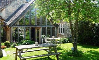 The Swan Inn
