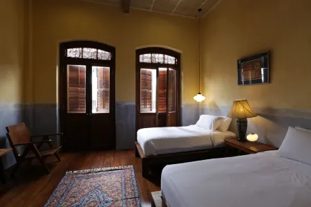 Ren I Tang Heritage Inn