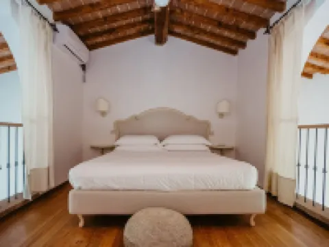 จิเนสตริชโช โรงแรมในBibbona