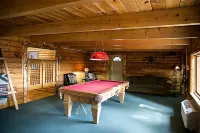 Holy Smoke Resort - Homestays