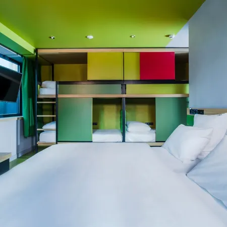 Yooma Urban Lodge Tour Eiffel Отели рядом с достопримечательностью «16-й округ: Пасси»