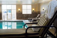 Hotel Julien Dubuque - Kolam Renang