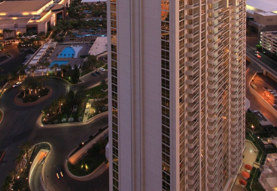 Luxury Suites International at The SignatureOver view