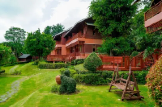 Valley Garden Resort Hotels near MUAK LEK