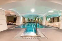 Sporthotel Cristall - Pools