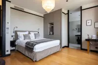 Le Touring Hotels in Saint-Raphaël