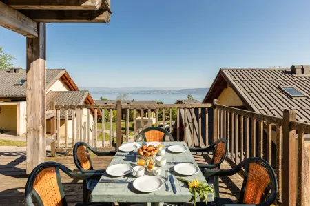 Garden & City Evian - Lugrin Отели в г. Люгрен