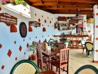 Steps Garden Resort Hotels near Muelle Cross