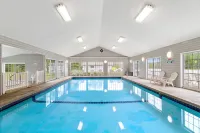 Clearwater Lakeshore Motel - de playa