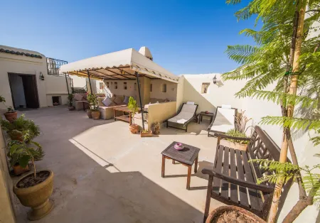 Dar Victoria Отели рядом с достопримечательностью «Аль-Карауин»