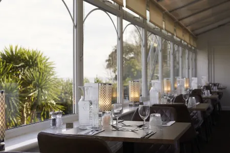 Luccombe Hall Hotel Отели рядом с достопримечательностью «Шанклин в Ventnor Coastal Walk»