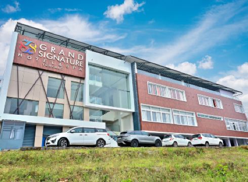 Grand Signature Hotel & Spa