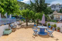 Blue Castle GuestHouse