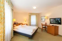 Landgasthof Hotel Hirsch Hotels in Oberndorf