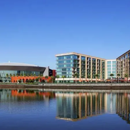 University Plaza Waterfront Hotel