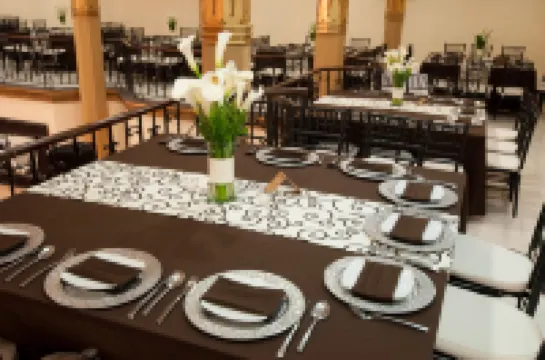 ホテル モラレス ヒストリカル & コロニアル ダウンタウン コア