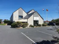 Gold Beach Hotel & Residence Hotels in Crepon