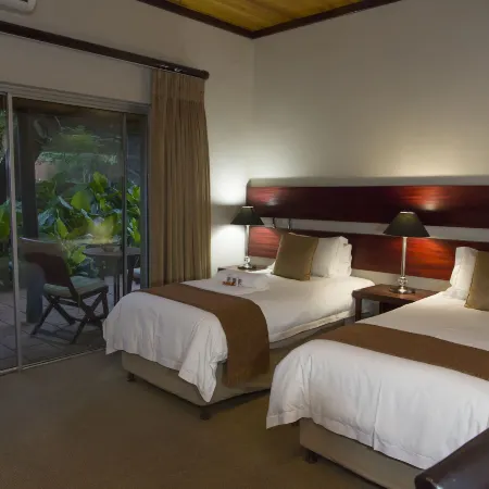 Bayswater Lodge