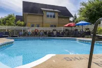 Blue View Chalets - Pool