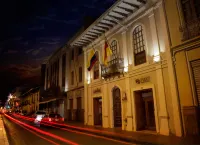 聖路西亞屋 - 廣場酒店 酒店