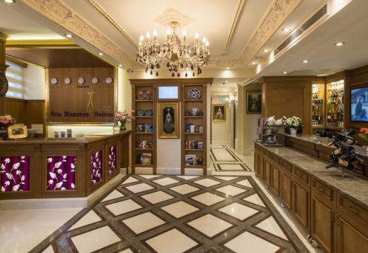 GLK Premier Sea Mansion Suites & Spa 로비