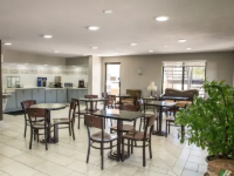 Mockingbird Inn & Suites Hotel di Monroe County