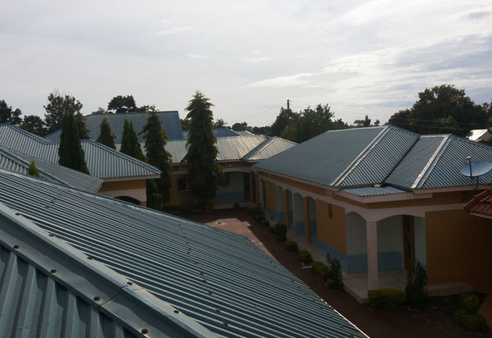 4. 리라 타샤 호텔..