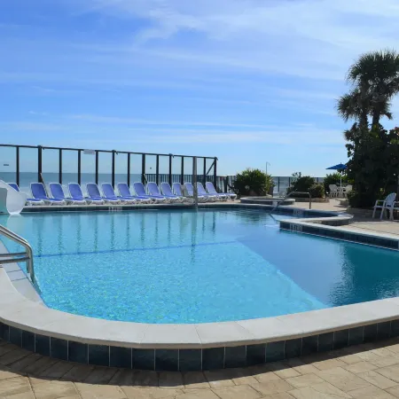Sun Viking Lodge Отели рядом с достопримечательностью «Торговый центр Destination Daytona»