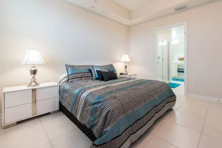 3Br Apartment - Great Location Super Comfort