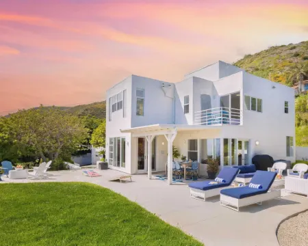 Stardust by AvantStay Views Hot Tub Pool Table Hotels in Malibu