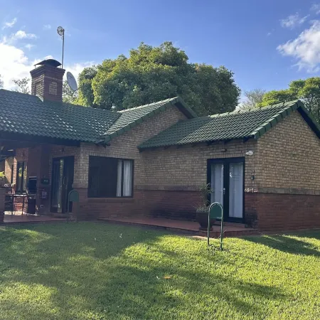 White River Selfcatering at Greenway Woods House No 9