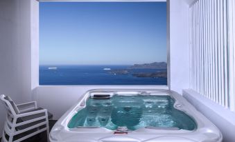 May Seven Suites - Adults Only