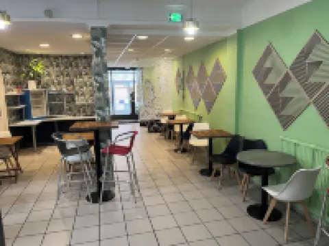 Au Spatial Hotéis em Amiens