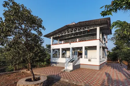 CosmicStays Ekantam - Mountain View Villa Near Pune Отели в г. Saiv Kh