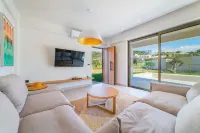 Increteblue Suites Hotels in Lampi
