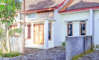 Villa Kebon Jeruk Syariah Malang by Ecommerceloka