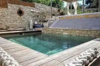 Leonora House with Private Pool Close to Gaios -  Casas de vacaciones