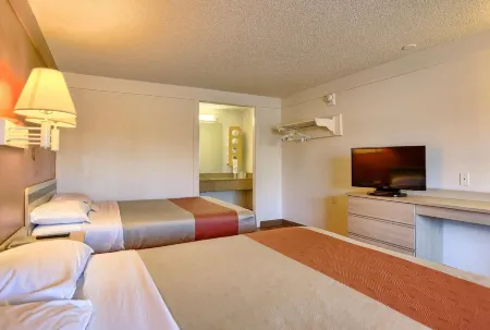 Motel 6 Hagerstown, MD