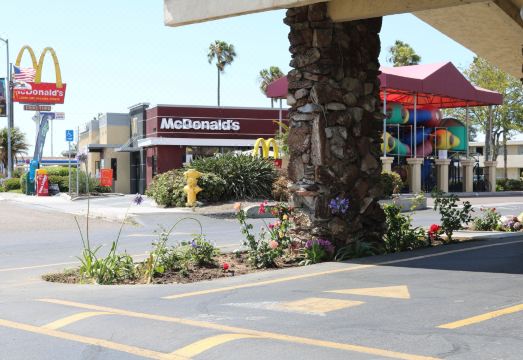 5. 발리 하이 모텔..