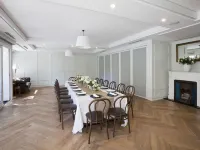 The Hughenden Boutique Hotel Hotels near جسر بايمونت