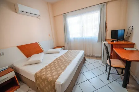 Fragata Hotel Отели в г. Гуарапари