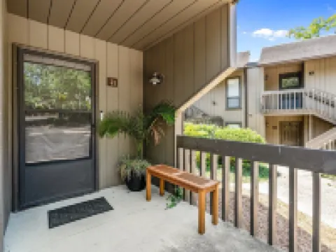 NEW reno! Walk to Pinehurst CC, The Cradle and enjoy the indoor putting green! Hotels in Pinehurst